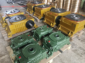 PWKO平面二次包絡環(huán)面蝸桿減速機